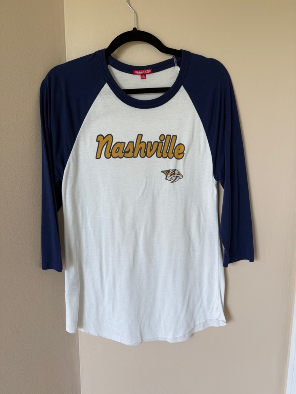 Nashville Predators Raglan Tee - Large